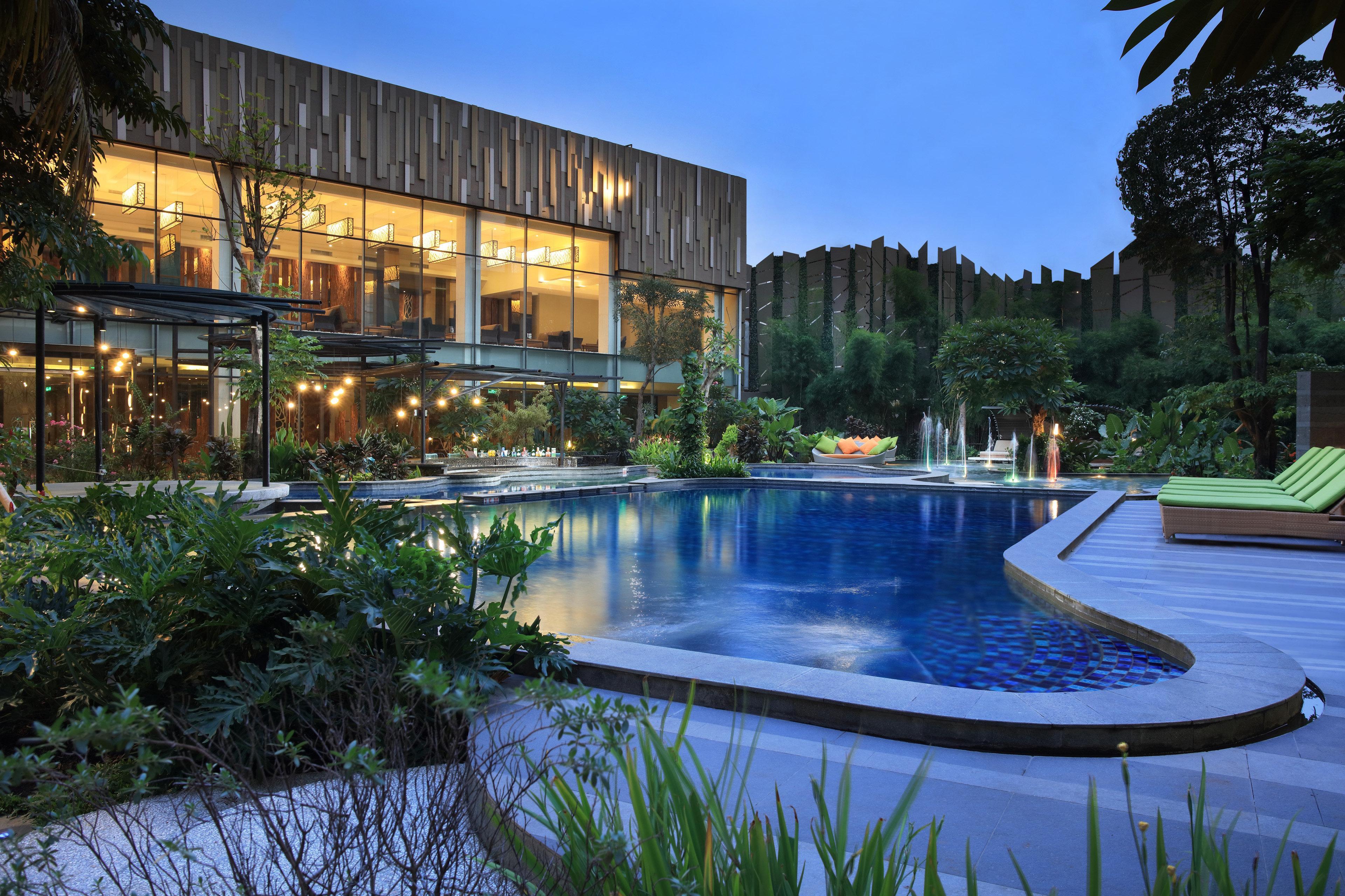 Holiday Inn Cikarang Jababeka By Ihg Exterior photo