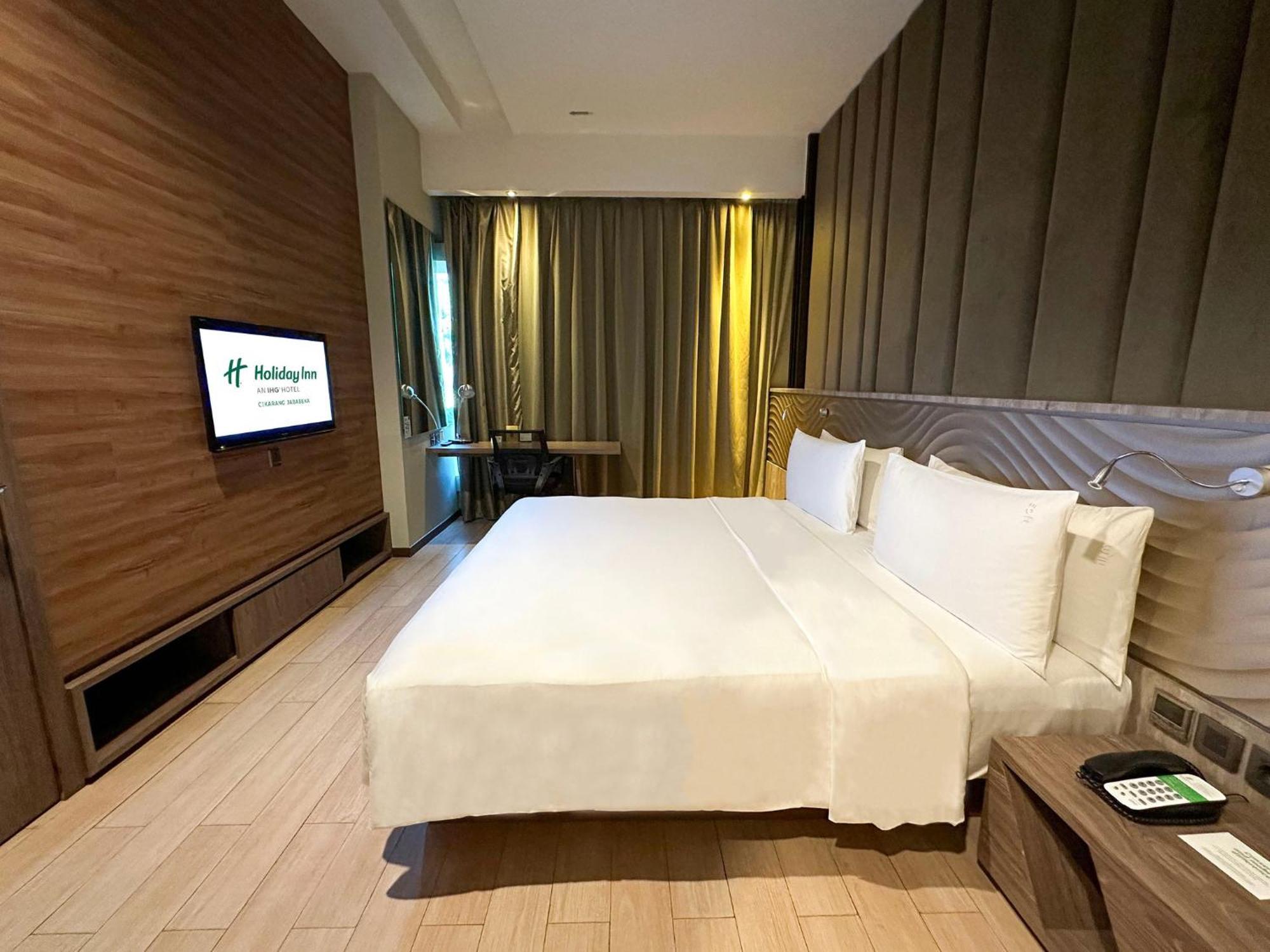Holiday Inn Cikarang Jababeka By Ihg Exterior photo